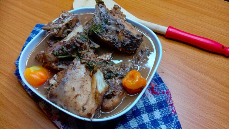 Nigerian recipe on how to make fresh fish peppersoup